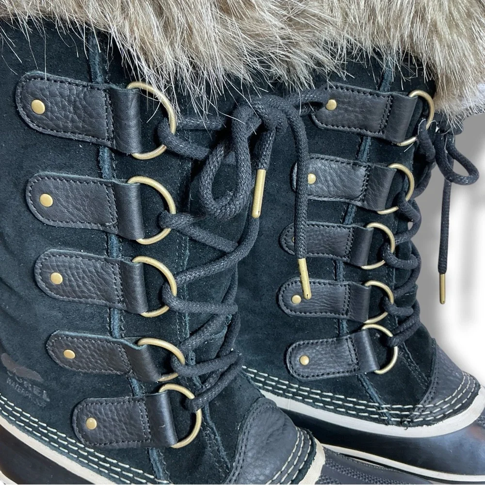 Sorel Black Winter Lace-Up Boots with Faux Fur Cuff